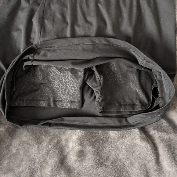 Adidas skort - Picture 2 of 5